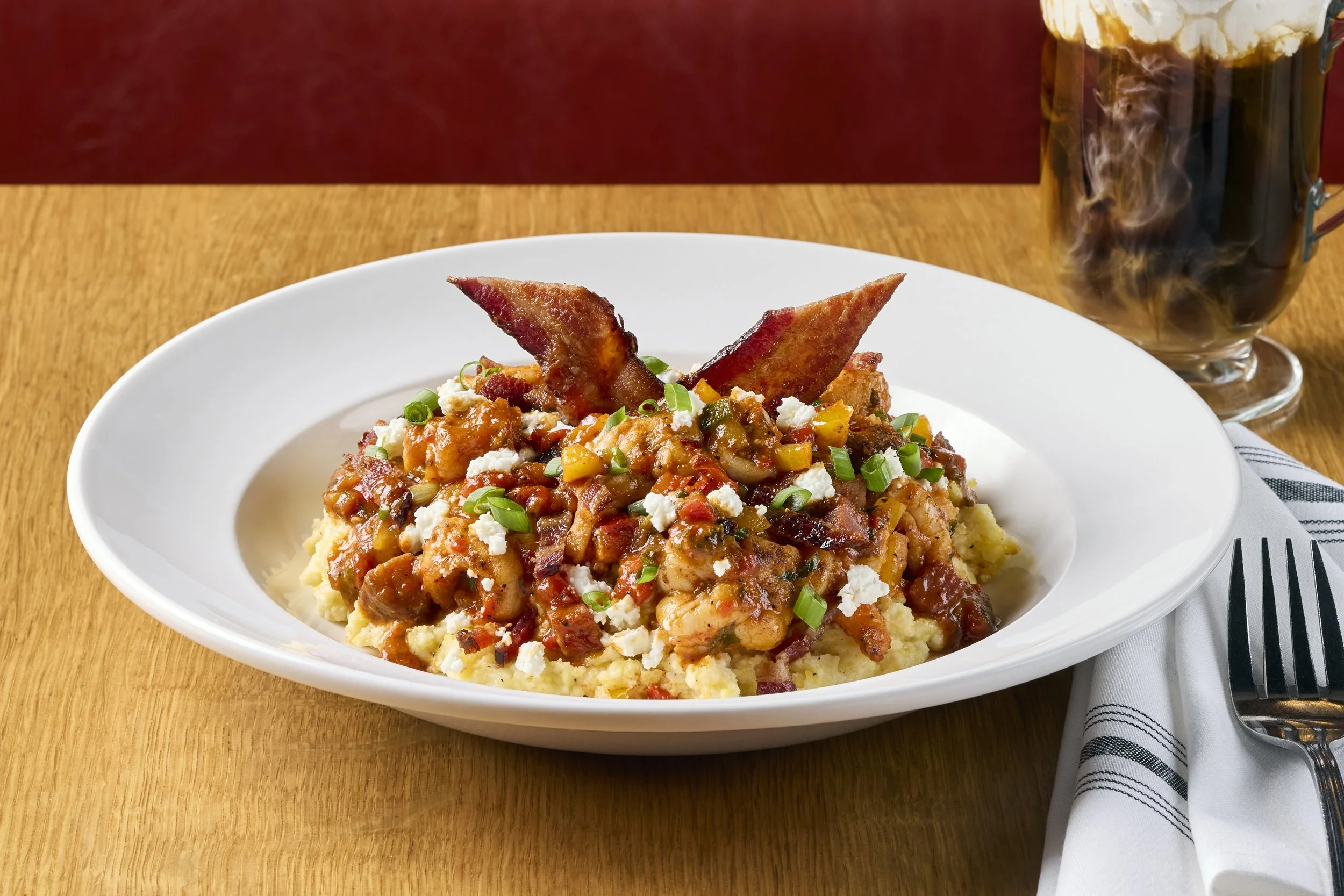 シルバーのモーニングセット、4点 Silver New American Brasserie - Rise & Shine in Style: Indulge in